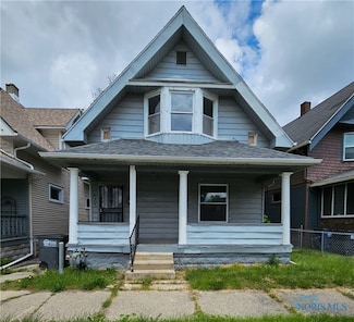 630 Highland Ave, Toledo, OH 43610
