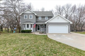 3424 Evergreen Ave, Des Moines, IA 50320