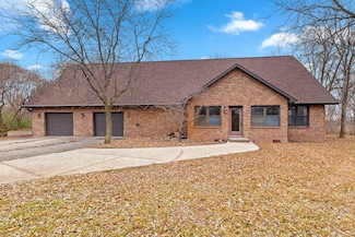 3629 Creekview Rd, de Pere, WI 54115