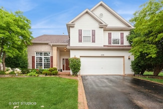 2578 Crestview Dr, Aurora, IL 60502