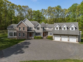 342 Sidney Rd, Pittstown, NJ 08867