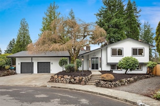 12528 SE 70th St, Newcastle, WA 98056