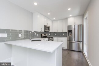 712 S Sartain St Unit 2, Philadelphia, PA 19147