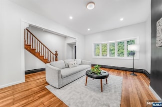 181 Winfield Ave, Jersey City, NJ 07305