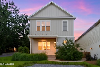 271 Porter Oak Ln, Ocean Springs, MS 39564