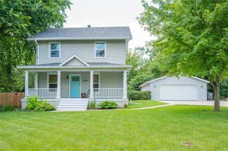 2820 School St, Des Moines, IA 50311