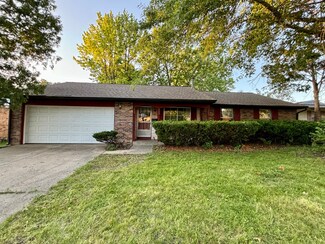 802 Shurts St, Urbana, IL 61801
