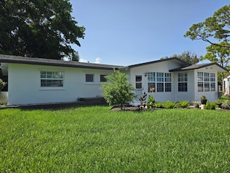 2672 Rockcrest Ct, West Palm Beach, FL 33415