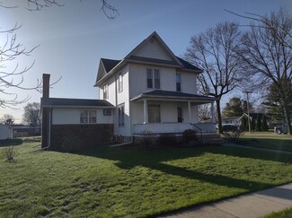 703 2nd St E, Cresco, IA 52136