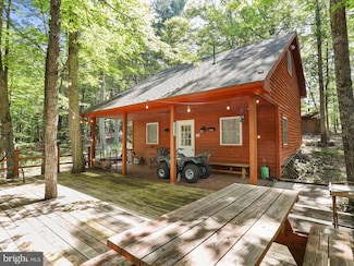 529 Strawberry Ln, Augusta, WV 26704