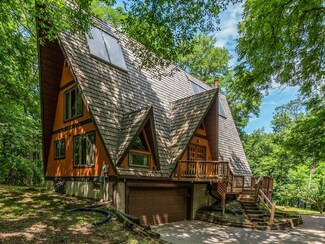 6869 NW 88th Place, Johnston, IA 50131