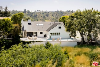 2612 Wallingford Dr, Beverly Hills, CA 90210