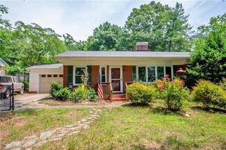 636 N Kelly St, Statesville, NC 28677