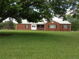 9711 E Wt Harris Blvd, Charlotte, NC 28227