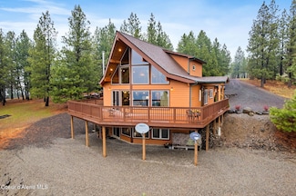 2094 E Driftwood Heights Dr, Harrison, ID 83833