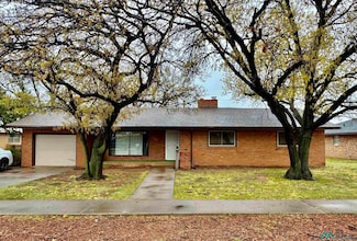 521 John Doe St, Clovis, NM 88101