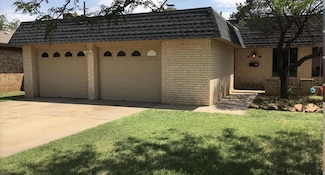 2303 33rd St, Lubbock, TX 79411