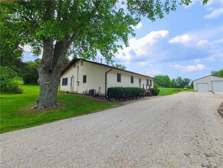 4209 Paradise St SW, Canton, OH 44706