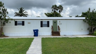 35250 SW 177th Ct, Homestead, FL 33034