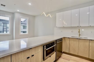 443 Bergen Ave Unit 3, Jersey City, NJ 07304