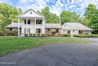 403 Loudon Rd, Albany, NY 12211