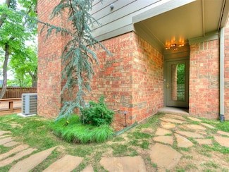1201 Glenbrook Dr Unit 5, Oklahoma City, OK 73118