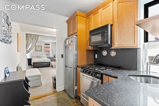 514 W 50th St Unit 5RW, New York, NY 10019