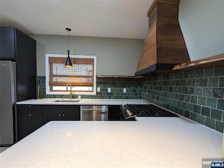 925 York St Unit 1, East Rutherford, NJ 07073