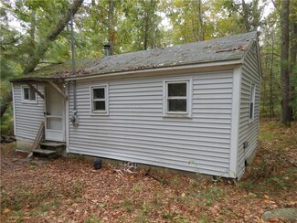 11 Pine Tree Rd, Foster, RI 02825