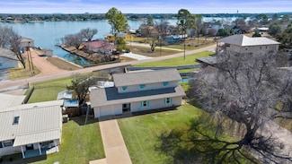 107 Channel Dr, Sunrise Beach, TX 78643