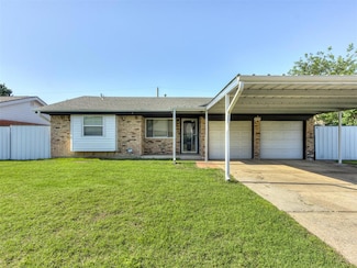 1024 NW 14th St, Moore, OK 73160
