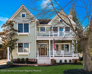 28 Avenue of Two Rivers, Rumson, NJ 07760
