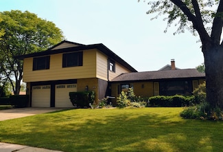 1301 Fairlane Dr, Schaumburg, IL 60193