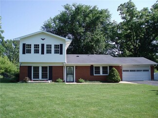 7134 Tina Dr, Indianapolis, IN 46214