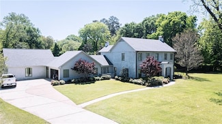 5721 Courtland Place, Alexandria, LA 71301