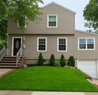 31 Flower Rd, Valley Stream, NY 11581