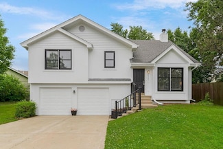 6141 N Mercier St, Kansas City, MO 64118