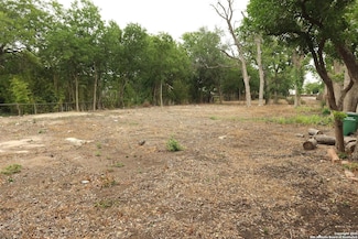 610 Weinberg Ave, San Antonio, TX 78214
