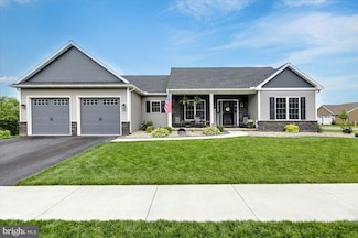 208 Pebble Dr, Elizabethtown, PA 17022