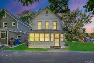 35 Rock St, Kingston, NY 12401