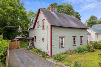 78 Division St, Hartford, VT 05001