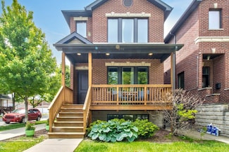 901 W 37th St, Chicago, IL 60609