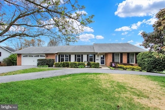 348 Strickler Ave, Waynesboro, PA 17268