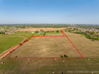 1 N Memorial Dr, Owasso, OK 74055