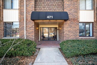 471 Raintree Ct Unit 1A, Glen Ellyn, IL 60137