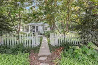 501 Collins Dr, Tallahassee, FL 32303