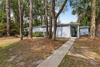 2933 NE 13th Dr, Gainesville, FL 32609