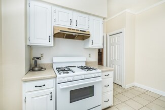 100 Washington St Unit 10, Boston, MA 02135