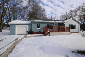 918 S Lincoln Ave, Three Rivers, MI 49093