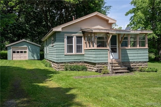 66 Waverly Ave, Celoron, NY 14720
